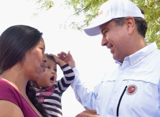 Beneficia Toño Astiazarán a familias del poblado con mega jornada de salud y descacharre