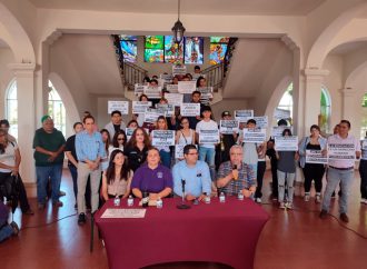 Reclaman padres de familia y maestros apertura de más espacios de ingreso a la Unison