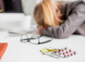 75 por ciento de trabajadores de la industria consumen por lo menos alcohol