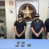 Cae pareja criminal en Cajeme: portaban armas largas, ponchallantas, drogas y equipo táctico