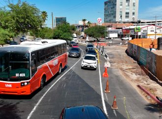 Por avance en obra de paso a desnivel Solidaridad–Colosio reducen carriles en calle Pesqueira
