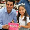 6 mil becas para niños y niñas cajemenses