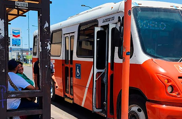 Menor servicio de camiones en Hermosillo durante vacaciones provoca molestias entre usuarios