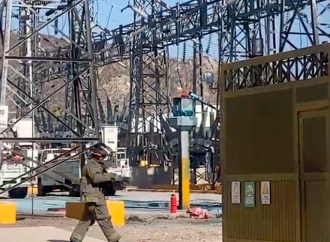 Explosión en subestación de CFE en Hermosillo genera apagón y moviliza a autoridades