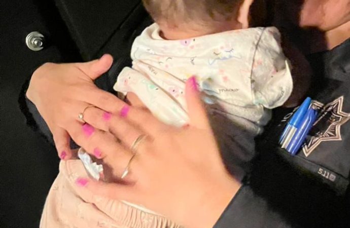 Rescatan a bebé abandonada en Hermosillo; su familia se habría ido de fiesta