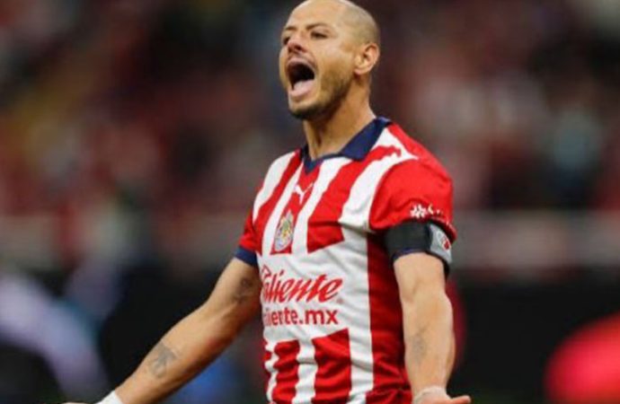 “El Chicharito” desata polémica por discurso machista: “Las mujeres deben limpiar y criar”