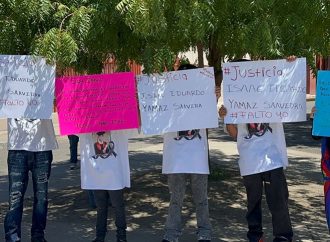 Familiares de adolescente decapitado en Sonora se manifiestan para exigir pronta detención del asesino