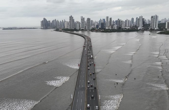 Tsunami tras sismo en Rusia alcanza costas del Pacífico, pero sin daños notables hasta el momento