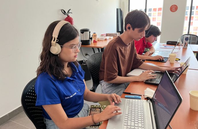 Capacitan a docentes en creación de material educativo sonoro para fortalecer la enseñanza