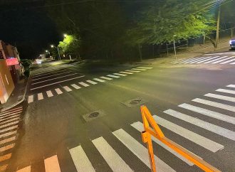 Dan mantenimiento a las vialidades más transitadas de Hermosillo durante las noches