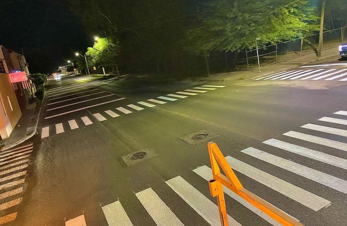 Dan mantenimiento a las vialidades más transitadas de Hermosillo durante las noches