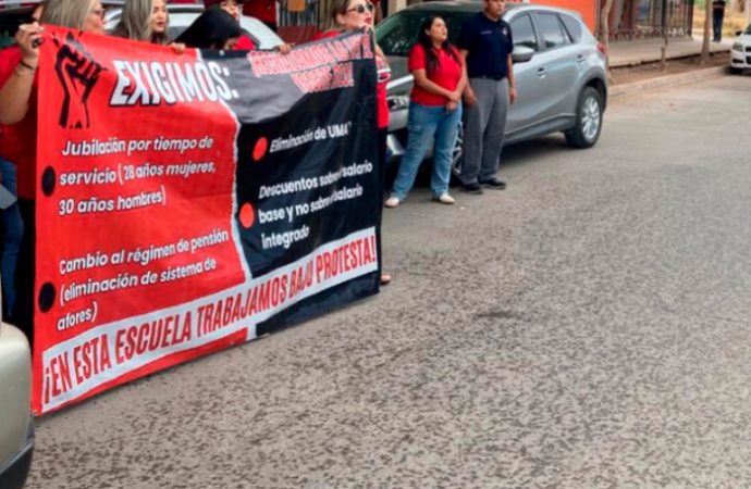 No descartan maestros federalizados movilizaciones durante vacaciones