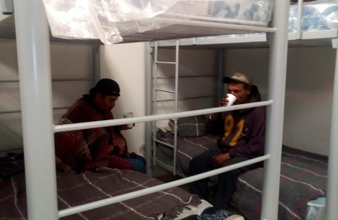 Más de 140 refugios permanecen abiertos en Sonora por lluvias