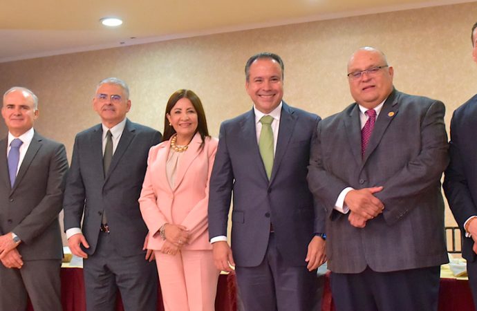 Necesaria la colaboración permanente de todos los niveles de gobierno para construir la paz: Toño Astiazarán