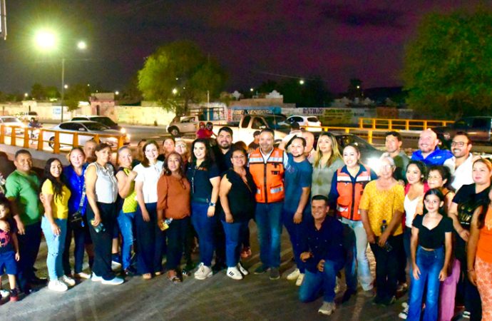 Cumple Toño Astiazarán a vecinos del norponiente con pavimentación y nuevo puente peatonal y vehicular