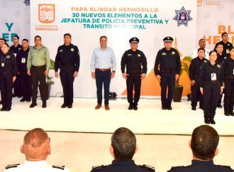 Refuerza Toño Astiazarán acciones en seguridad con nuevos agentes a la Policía Preventiva y Tránsito Municipal