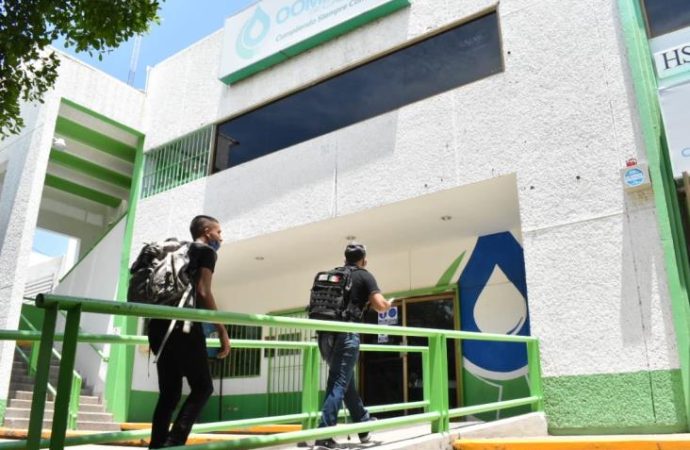 Llama OOMAPASC a usuarios a pagar su recibo de agua antes de salir de vacaciones