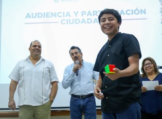 Apoya Lamarque a joven campeón de cubo Rubik para representar a Cajeme en torneo nacional