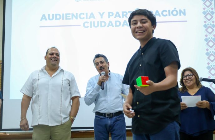 Apoya Lamarque a joven campeón de cubo Rubik para representar a Cajeme en torneo nacional