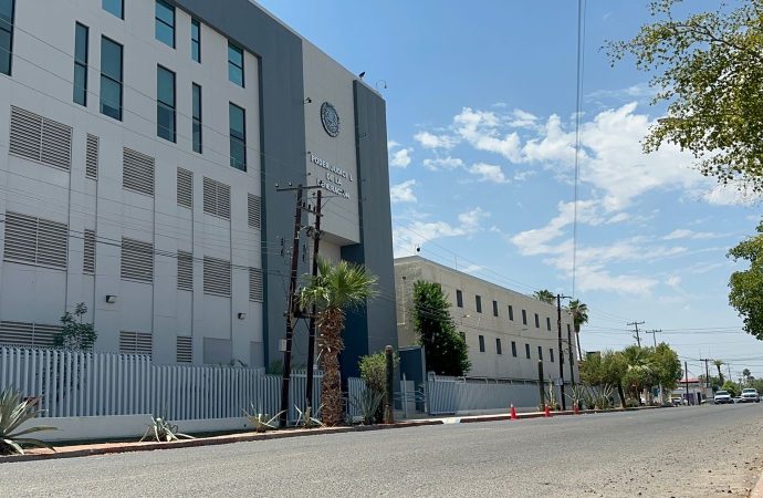 Julio César Chávez Jr. abandona el CEFERESO de Hermosillo para continuar su proceso en libertad