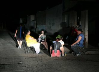 Apagón de CFE deja sin luz a sectores de Hermosillo, Sonora durante onda de calor extremo