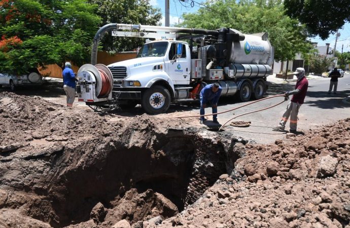 Atienden fallas para restablecer el servicio de agua en Infonavit Jukujimari y Campo 28
