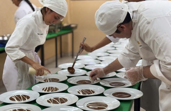 Realizan estudiantes de UTH “La Fiesta del Tamal de Puebla”