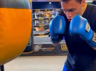 Chávez junior reaparece en público entrenando