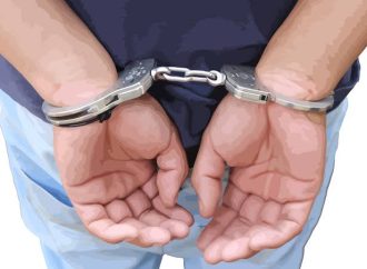 Hombre es detenido tras amenazar con un arma a su vecino en el norte de Hermosillo