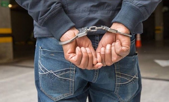 Detienen a hombre por manosear glúteos de una mujer en supermercado del norte de Hermosillo