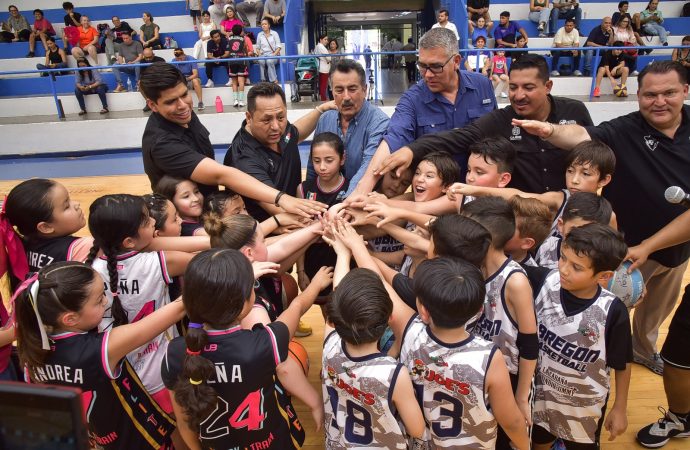 Motiva alcalde Javier Lamarque a pequeños basquetbolistas en arranque de la primera Copa Nacional de Baloncesto 2025