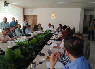 Analizan la propuesta de diputado migrante de David Figueroa