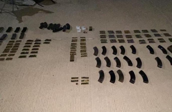 Fuerzas federales aseguran arsenal en Bacerac