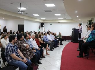 Capacitan a maestros de CECyTES en riesgos emocionales