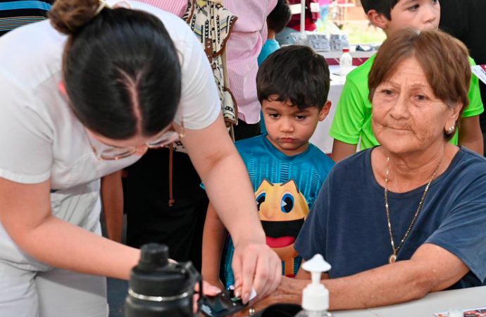 Gobernador Durazo lleva servicios gratuitos de la jornada “Sonora Atiende” a familias de la colonia Adolfo de la Huerta