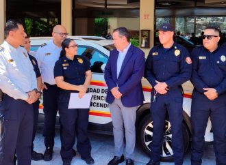 Reconoce Antonio Astiazarán a bomberos por su servicio a los hermosillenses