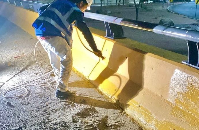 Dan mantenimiento nocturno a puentes con cierres parciales en Hermosillo