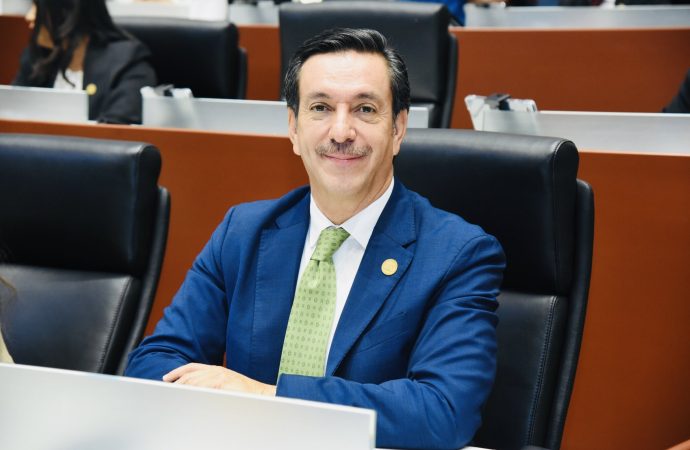 Confirma David Figueroa sesión extraordinaria de pleno para este viernes