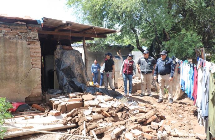 Gobierno de Sonora realiza acciones en favor de ciudadanía tras lluvias intensas por paso de ciclón Lorena