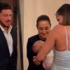 Mariana Rodríguez se vuelve tendencia al recibir a Claudia Sheinbaum con sus hijos en brazos
