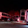 Choque frontal entre camión y pick up en la Costa de Hermosillo deja 11 heridos