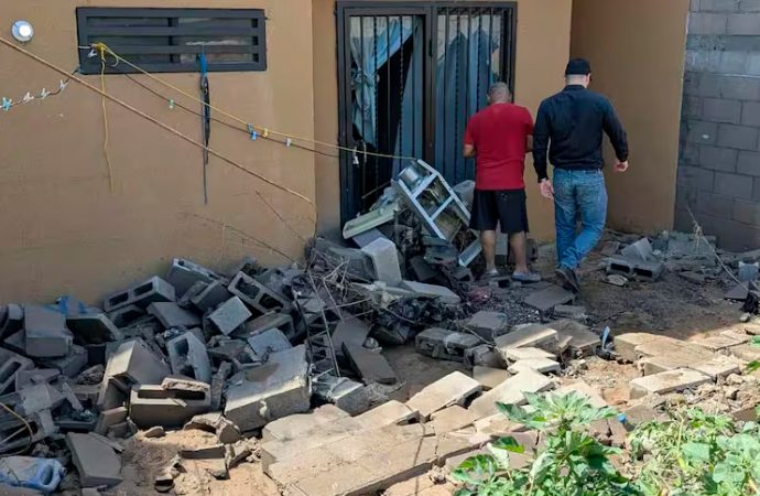 Busca Ayuntamiento compensar daños en viviendas de La Caridad por inundaciones
