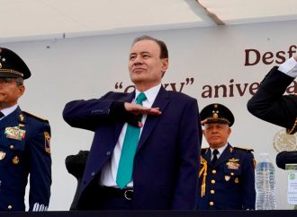 Conmemora gobernador Durazo el 215 aniversario de la Independencia de México con desfile cívico-militar