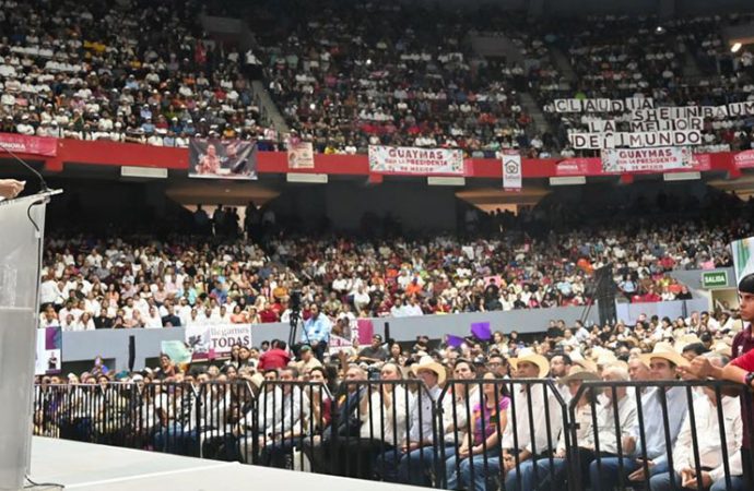 Claudia Sheinbaum reúne a 150 mil personas en su primera gira nacional