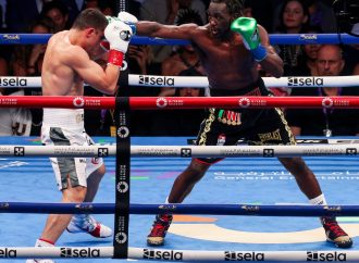 Canelo Álvarez cae ante Crawford que se corona campeón indiscutido del supermediano