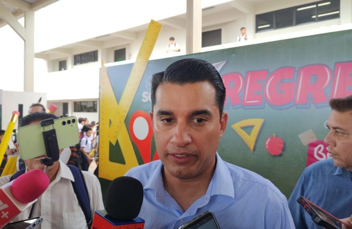 Atiende SEC escuelas afectadas por lluvias en Hermosillo