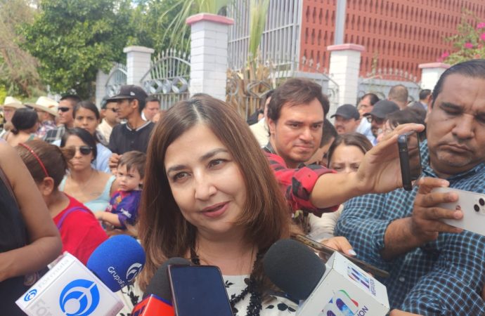 Destaca Dena Camarena la elección de la Rectoría de la Unison como parte del informe del gobernador