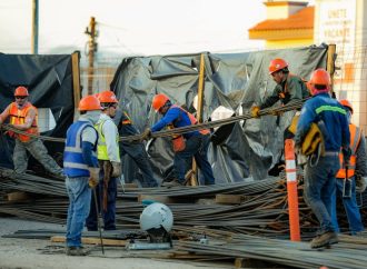 Cerrarán la calle Pesqueira a partir del lunes por la construcción del puente a desnivel