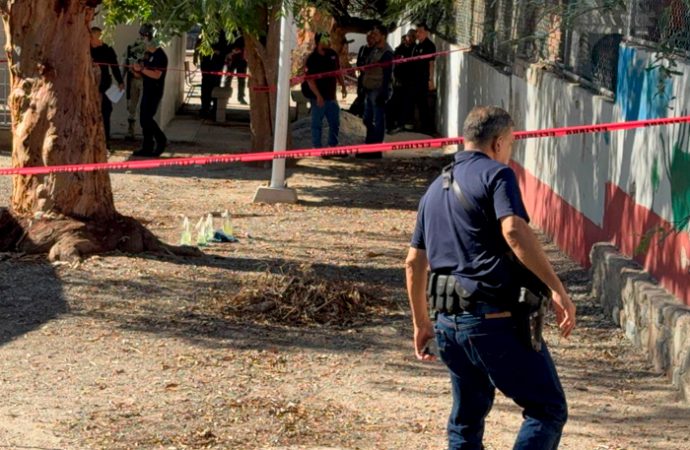 FGJES investiga posible ataque con bombas molotov contra taller mecánico en Hermosillo