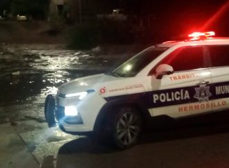 Riadas e inundaciones tras fuerte tormenta nocturna en Hermosillo